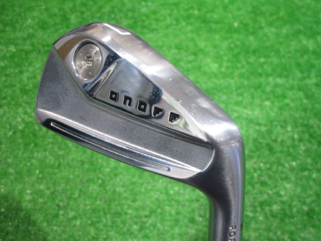 中古ゴルフ ONOFF FORGED KURO 2024 7I 32°